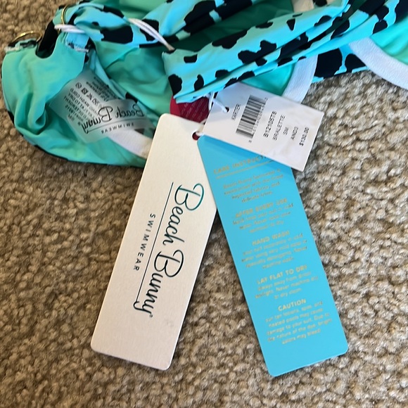 NEW BEACH BUNNY AQUA BIKINI TOP KARTER BRALETTE - Picture 8 of 10